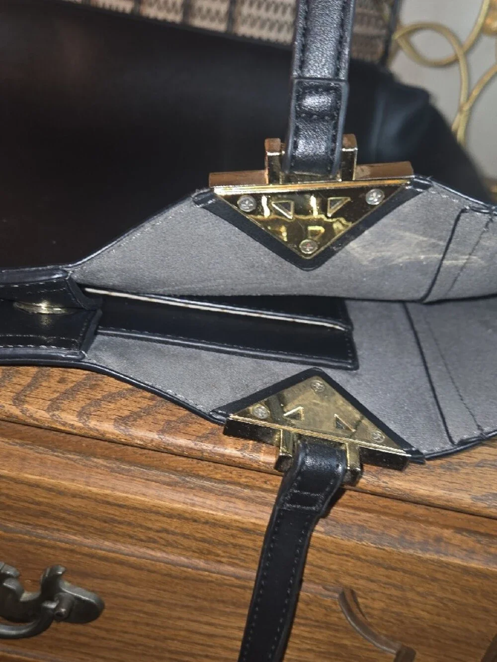 Classic Black Tote Bag - Sleek Everyday Handbag